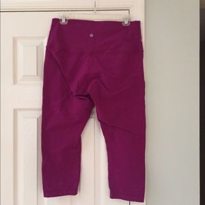 Lululemon Wunder Under  leggings - size 10